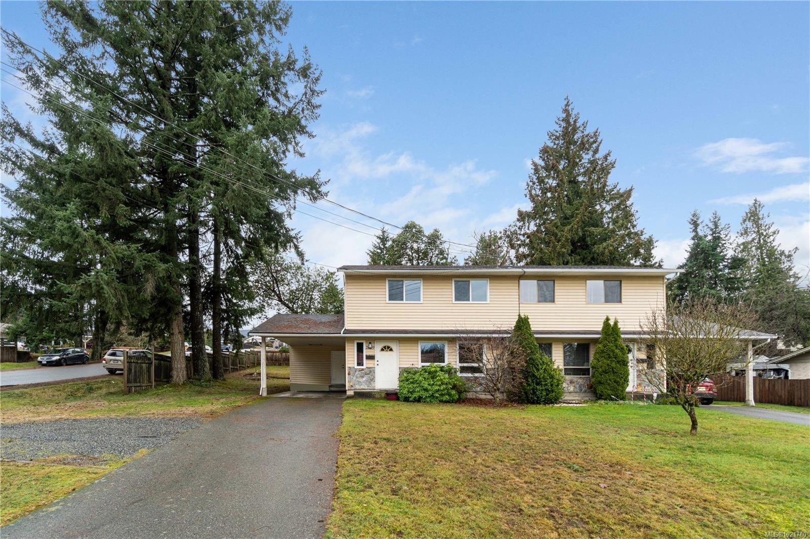 2629 Labieux Rd, Nanaimo, BC - Outdoor With Facade