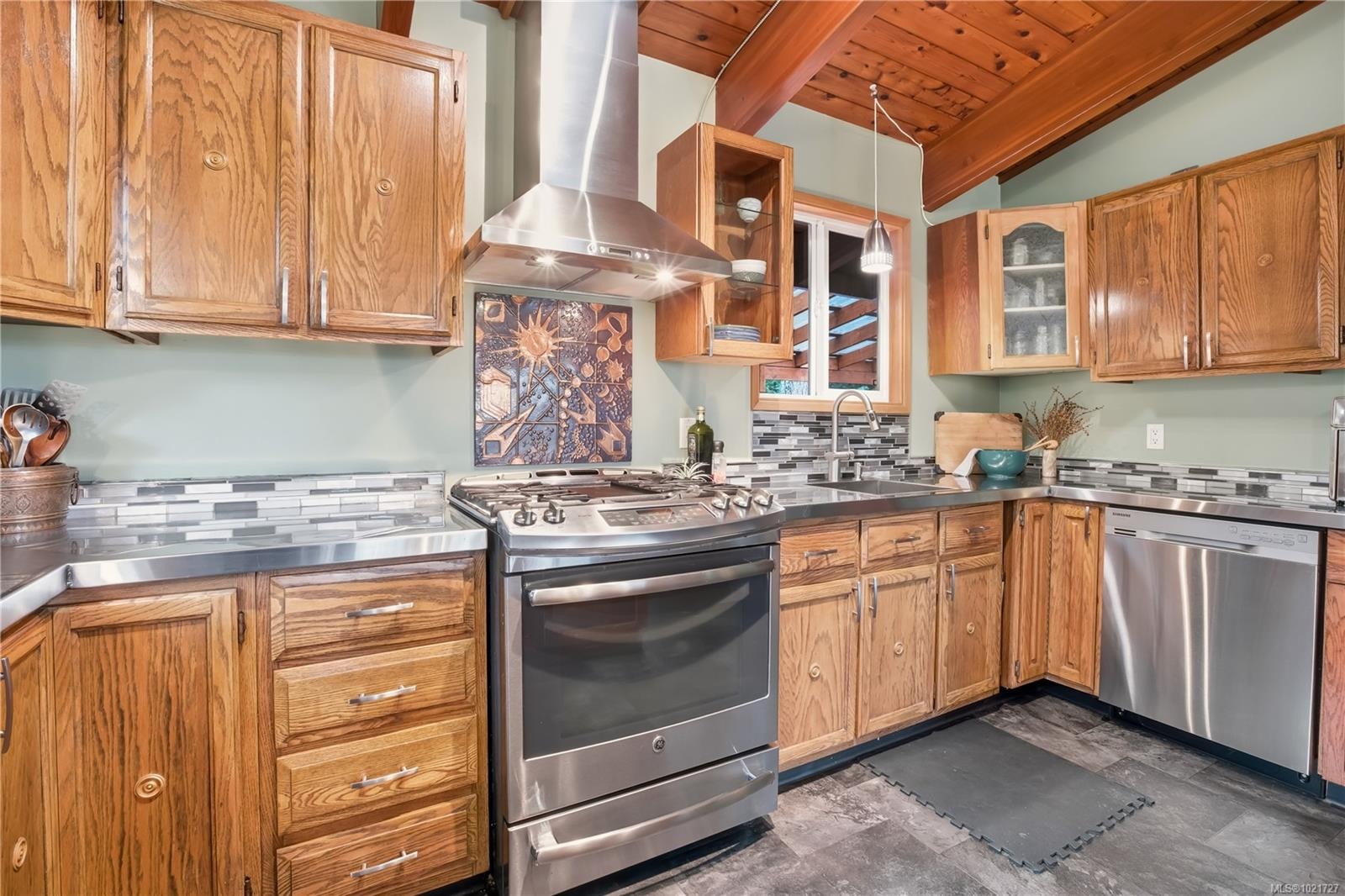 9644 Lakeshore Rd, Port Alberni, BC