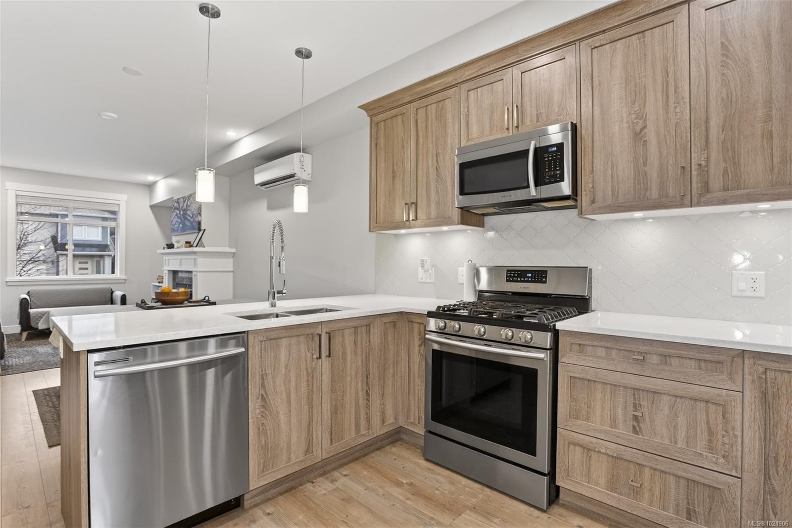 1225 Flint Ave, Langford, BC