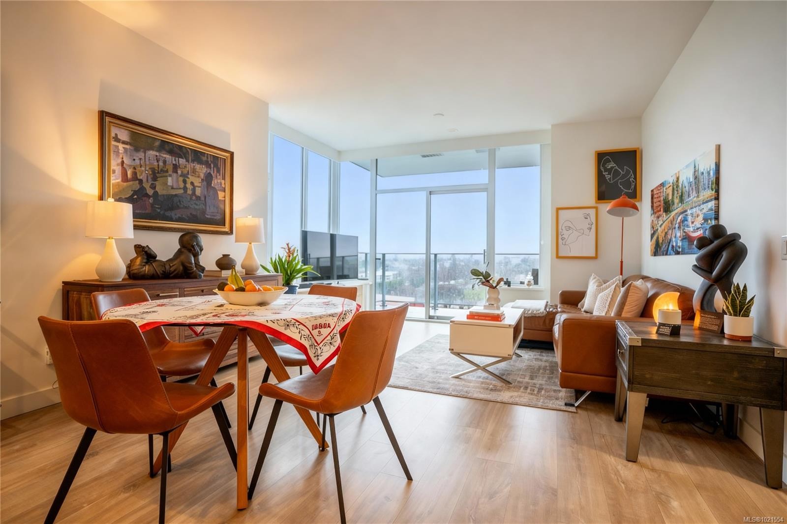 804-60 Saghalie Rd, Victoria, BC - Indoor