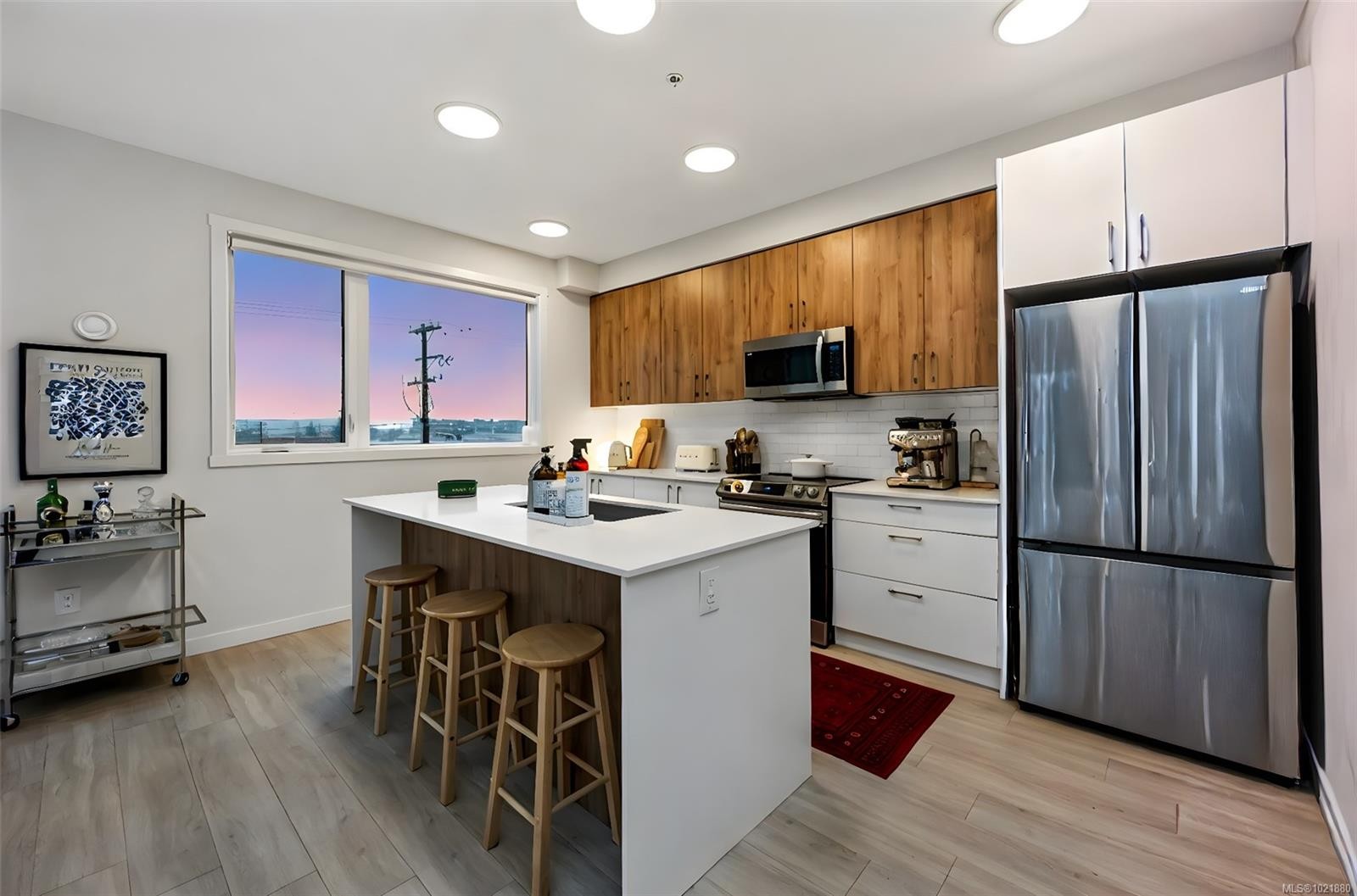 301-842 Orono Ave, Langford, BC - Indoor Photo Showing Kitchen