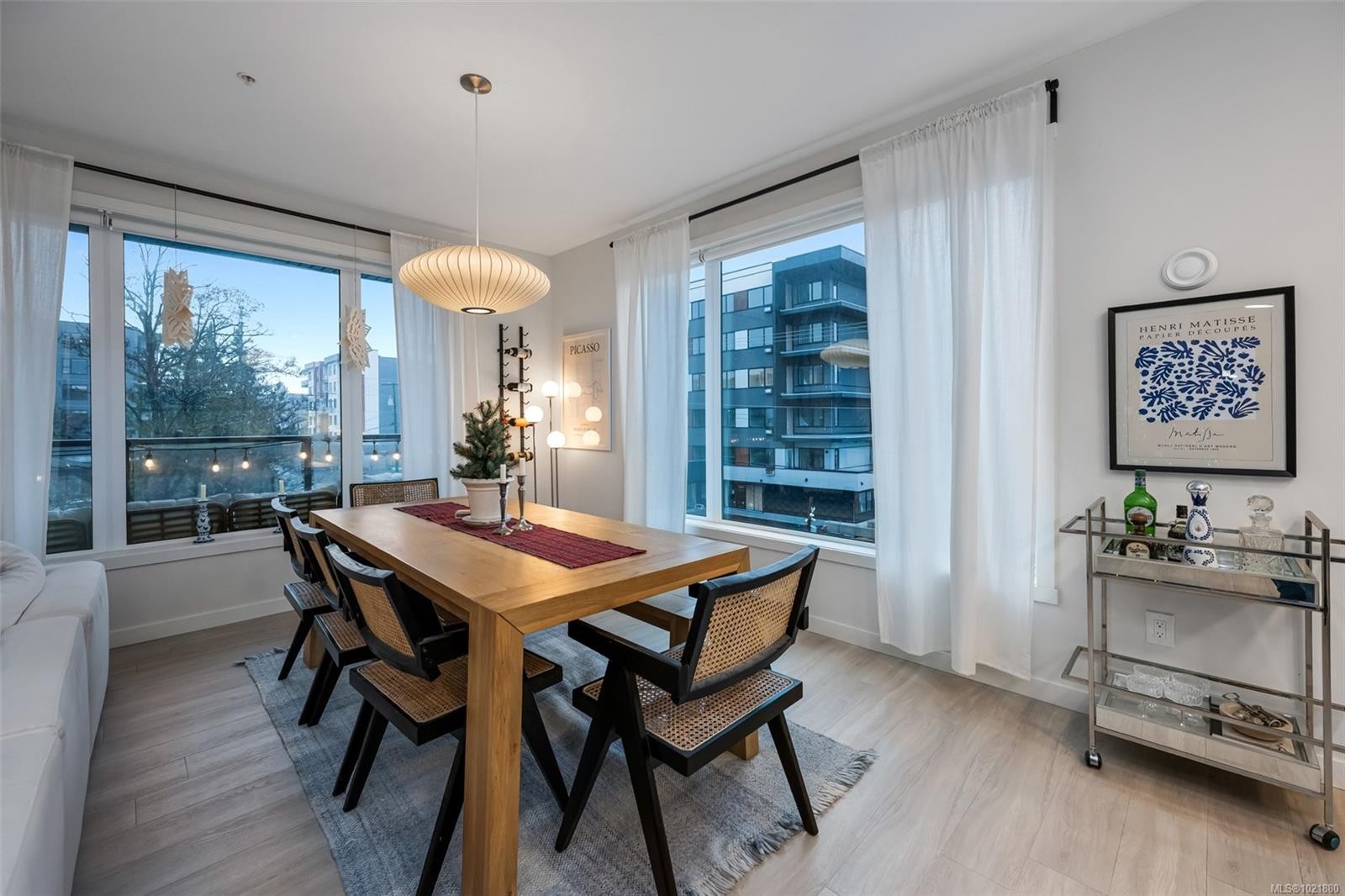 301-842 Orono Ave, Langford, BC - Indoor Photo Showing Dining Room