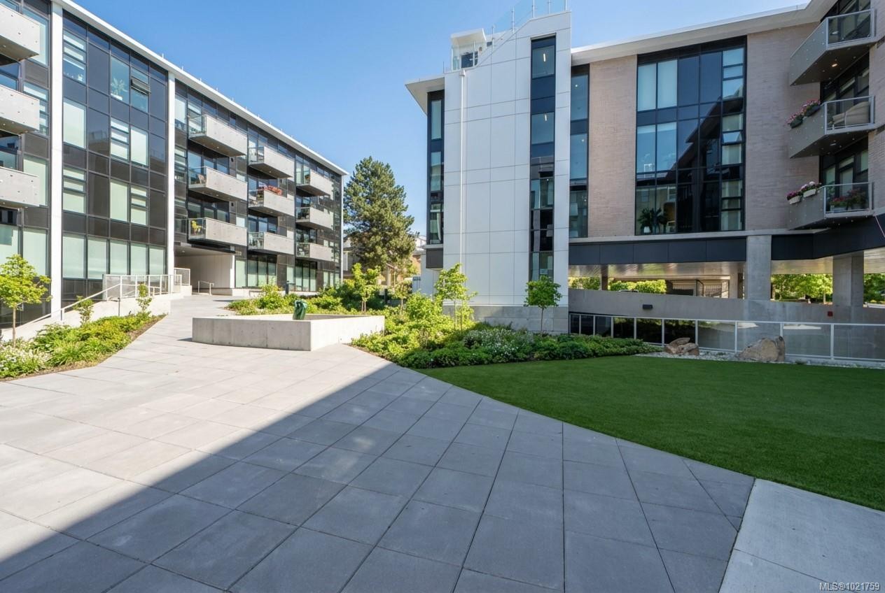 N405-1105 Pandora Ave, Victoria, BC - Outdoor With Balcony With Facade