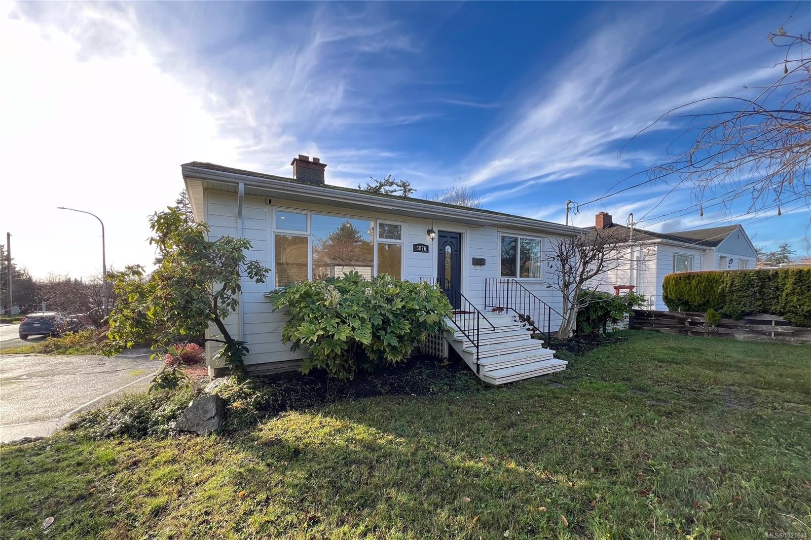 3876 Carey Rd, Saanich, BC