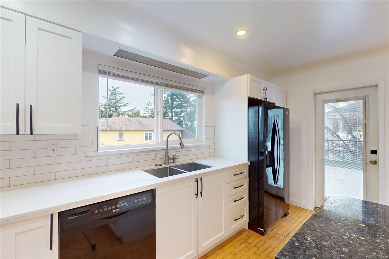 3876 Carey Rd, Saanich, BC