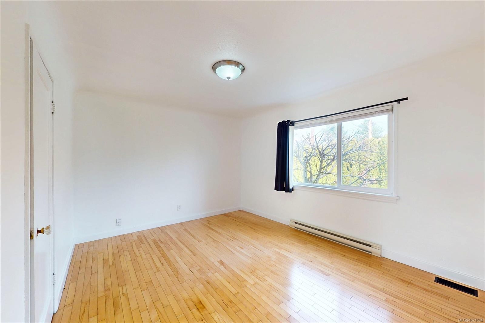 3876 Carey Rd, Saanich, BC