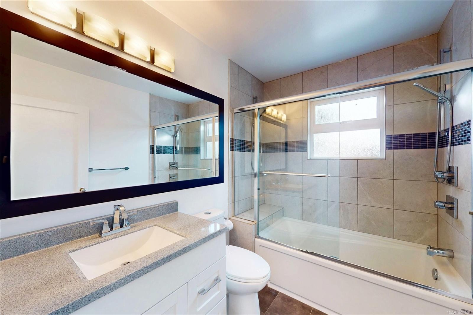 3876 Carey Rd, Saanich, BC