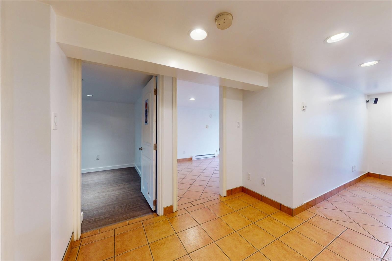 3876 Carey Rd, Saanich, BC