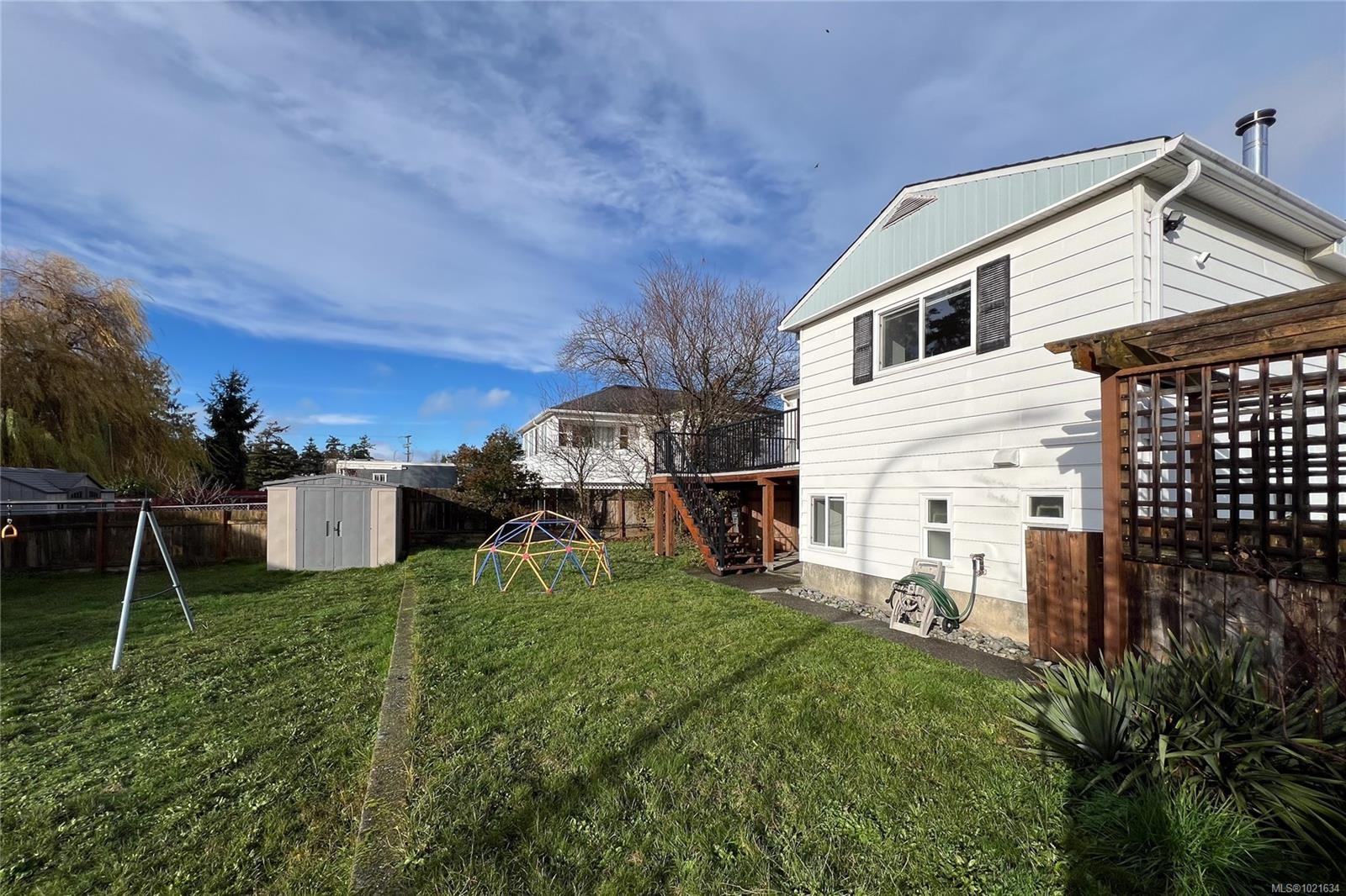 3876 Carey Rd, Saanich, BC