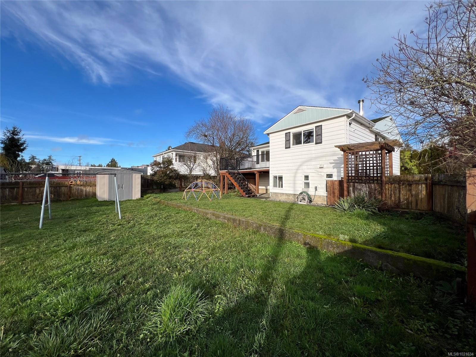 3876 Carey Rd, Saanich, BC