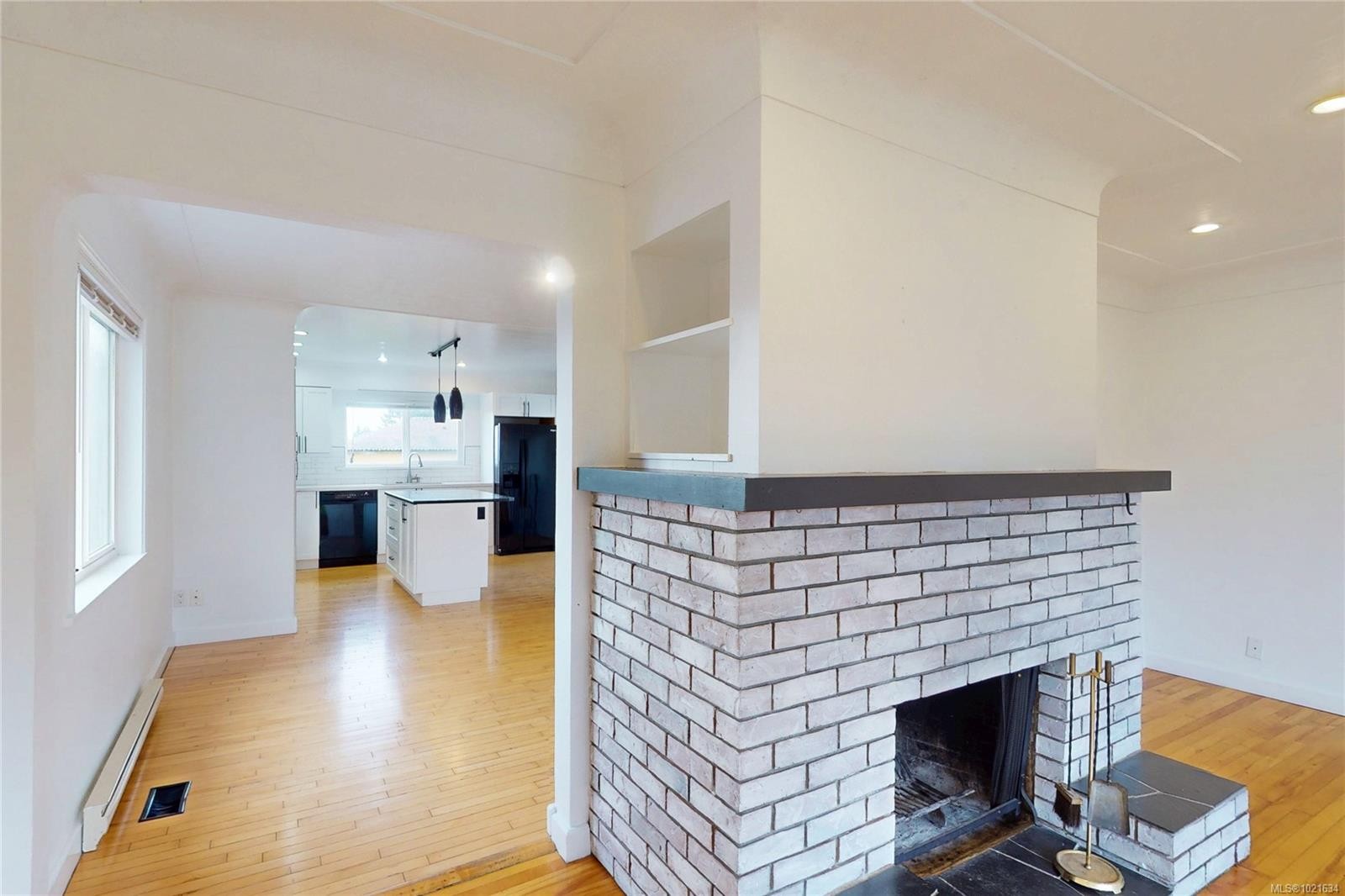 3876 Carey Rd, Saanich, BC