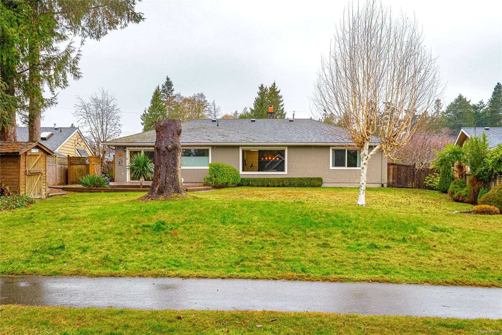 507 Eaglecrest Dr, Qualicum Beach, BC