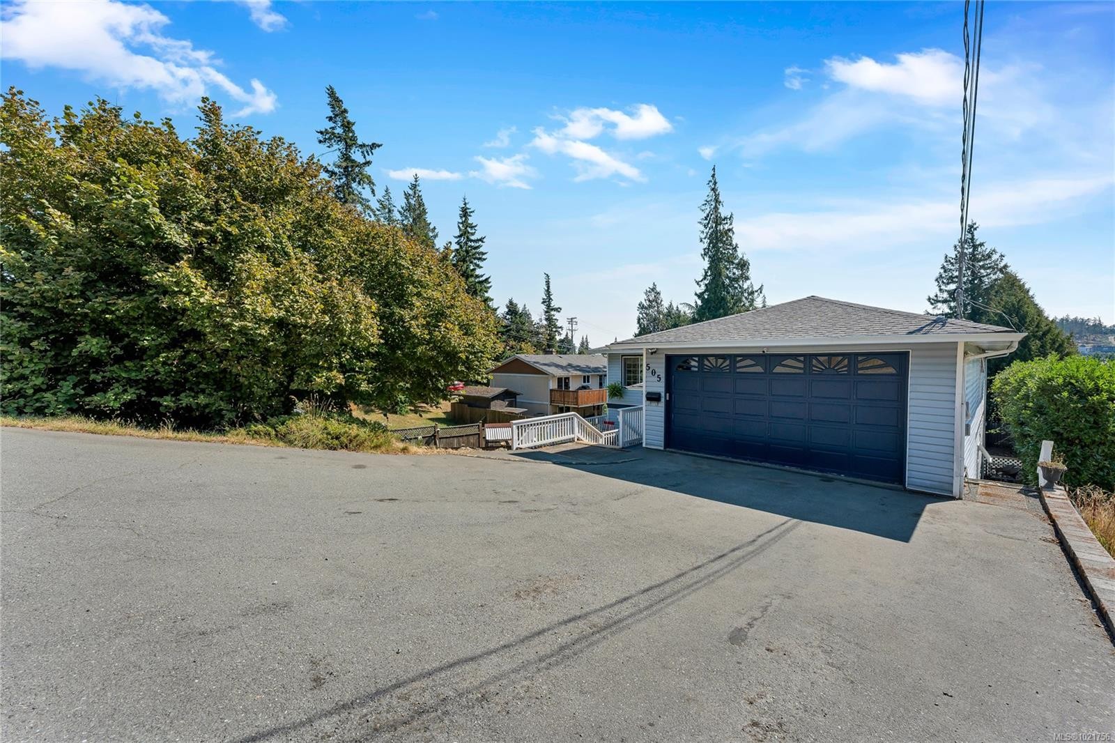 505 Windthrop Rd, Colwood, BC