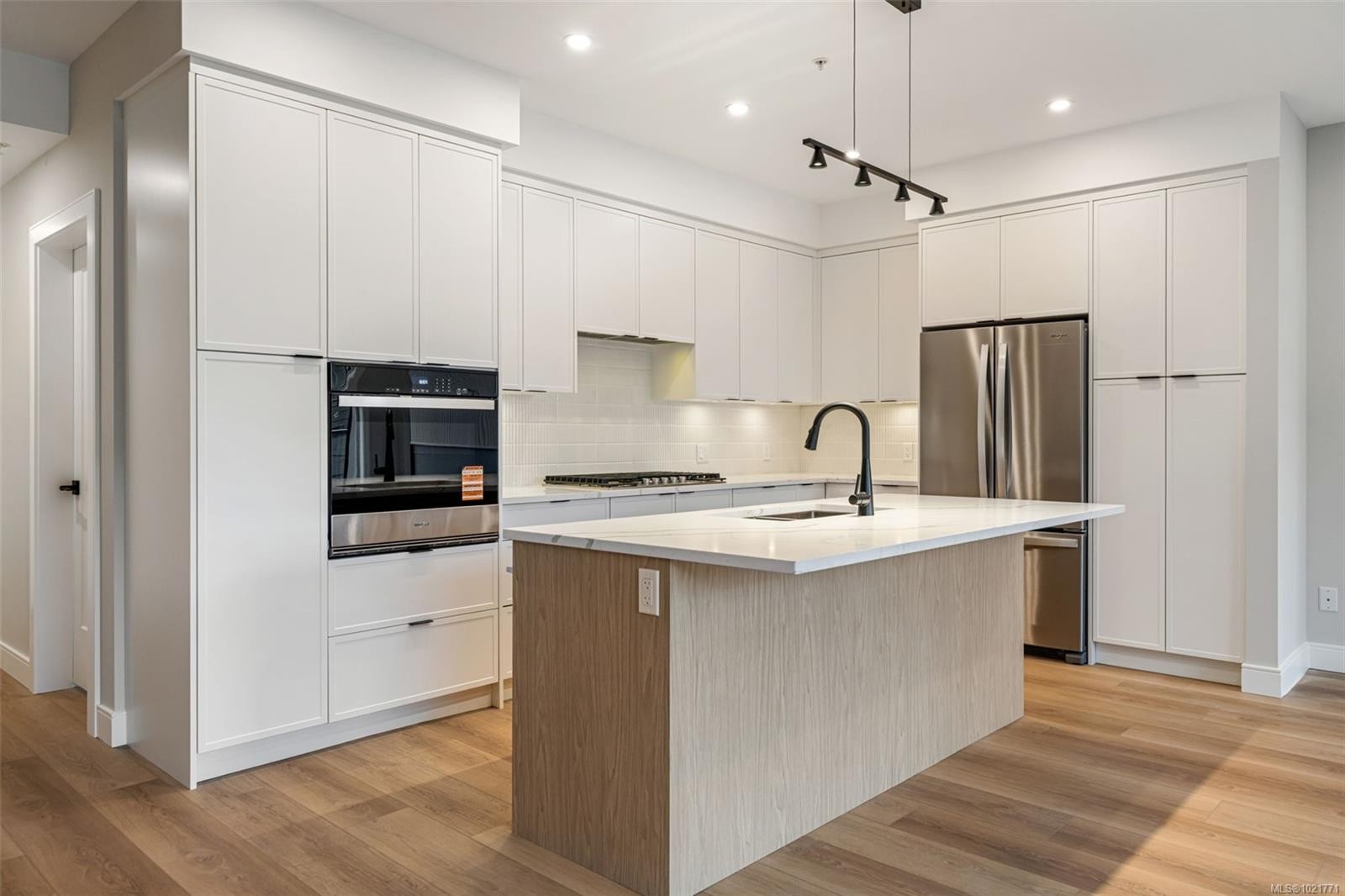 2509 Bronzite Pl, Langford, BC