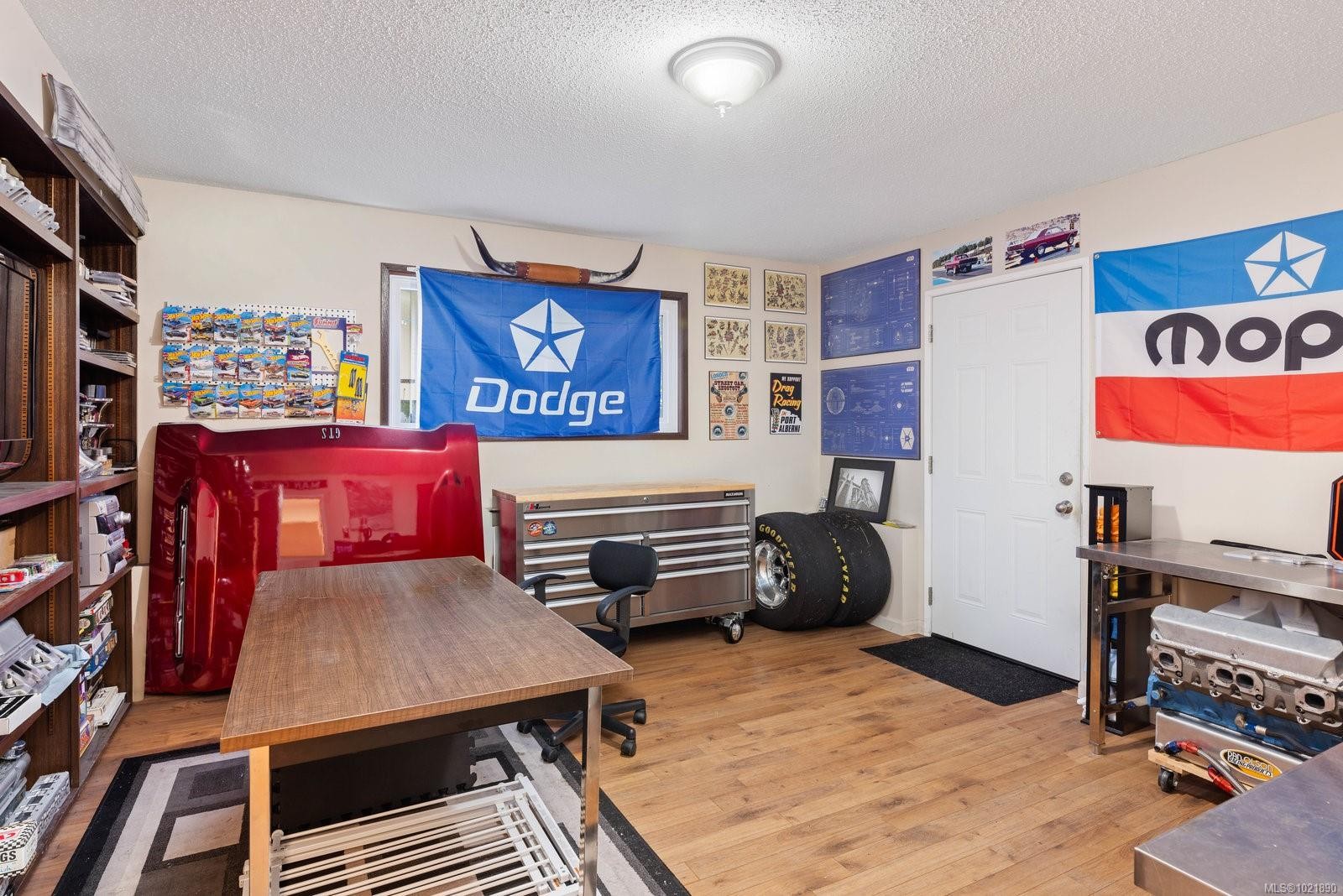 492 Meredith Cres, Saanich, BC