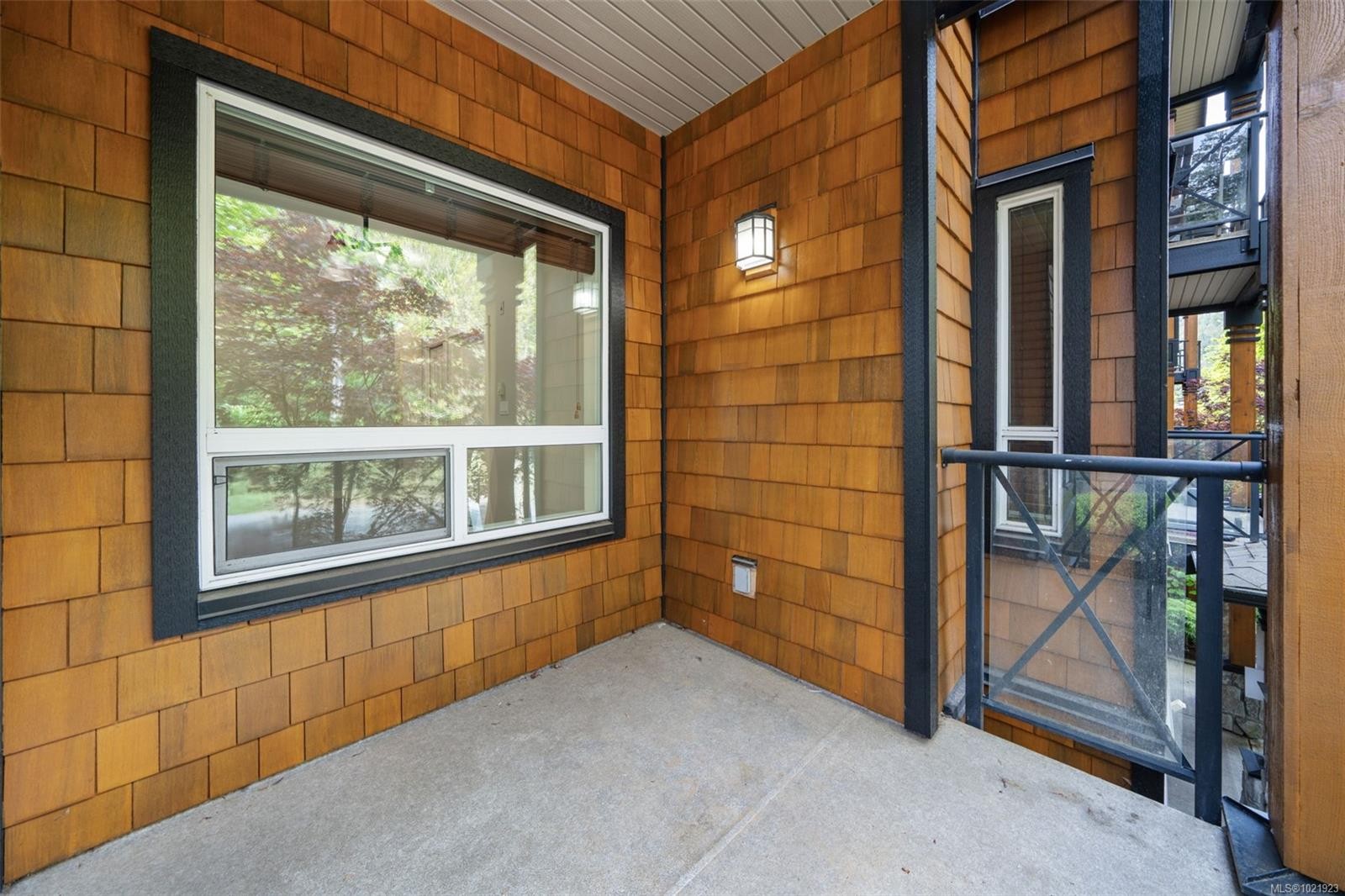 210-201 Nursery Hill Dr, View Royal, BC - Outdoor With Exterior