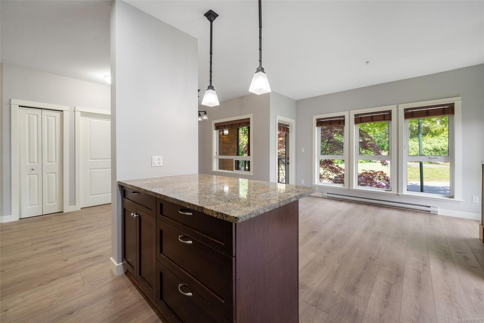 210-201 Nursery Hill Dr, View Royal, BC - Indoor