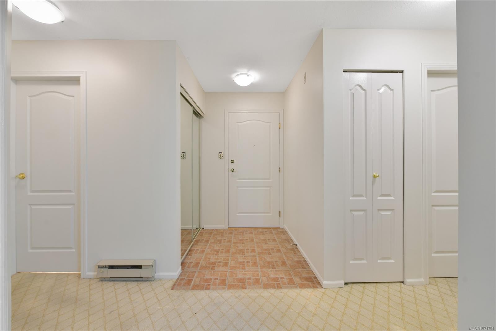 1131-2600 Ferguson Rd, Central Saanich, BC - Indoor Photo Showing Other Room