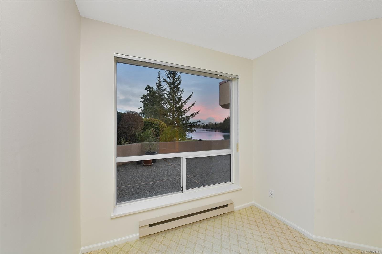 1131-2600 Ferguson Rd, Central Saanich, BC - Indoor Photo Showing Other Room