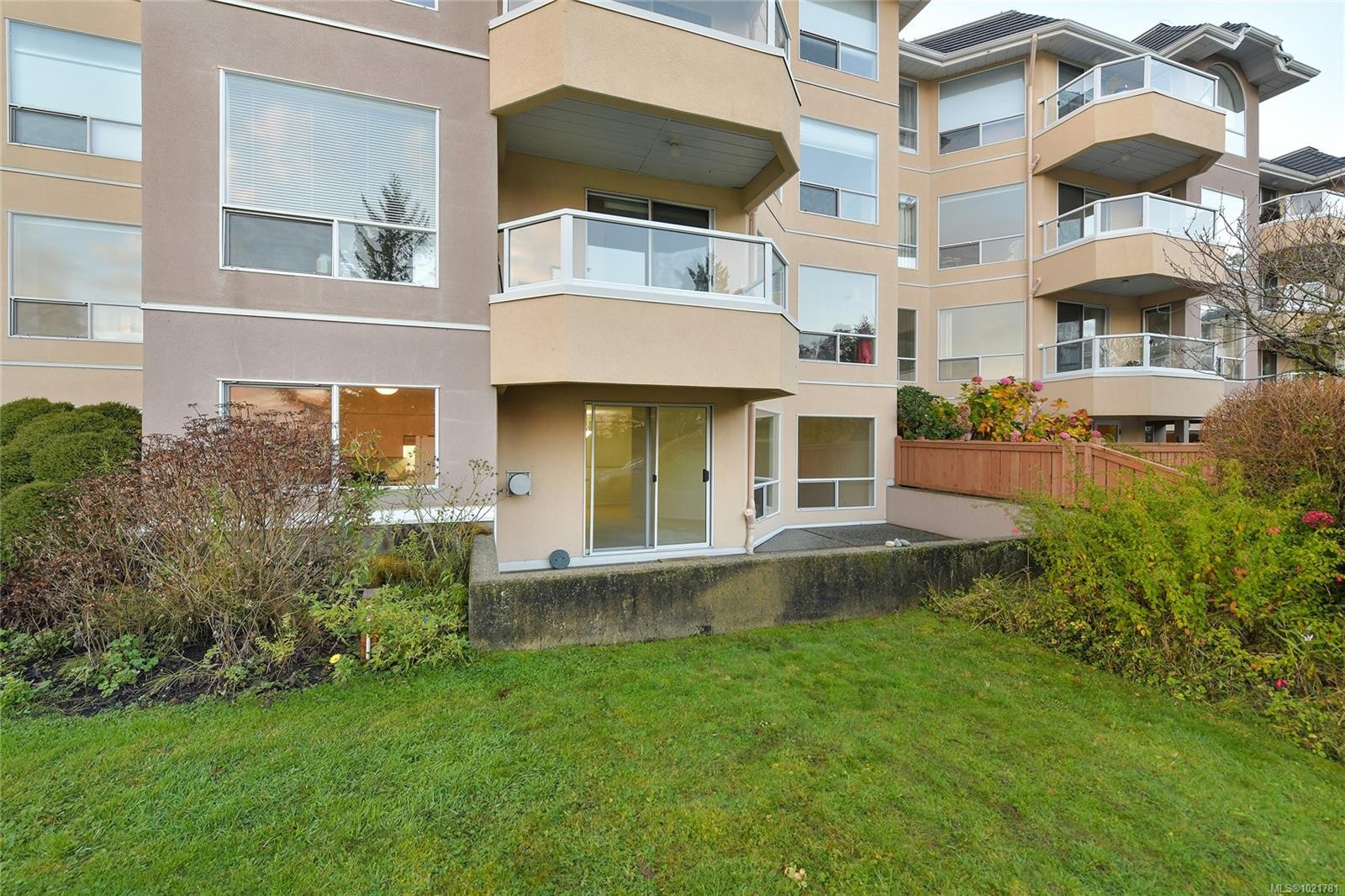 1131-2600 Ferguson Rd, Central Saanich, BC - Outdoor