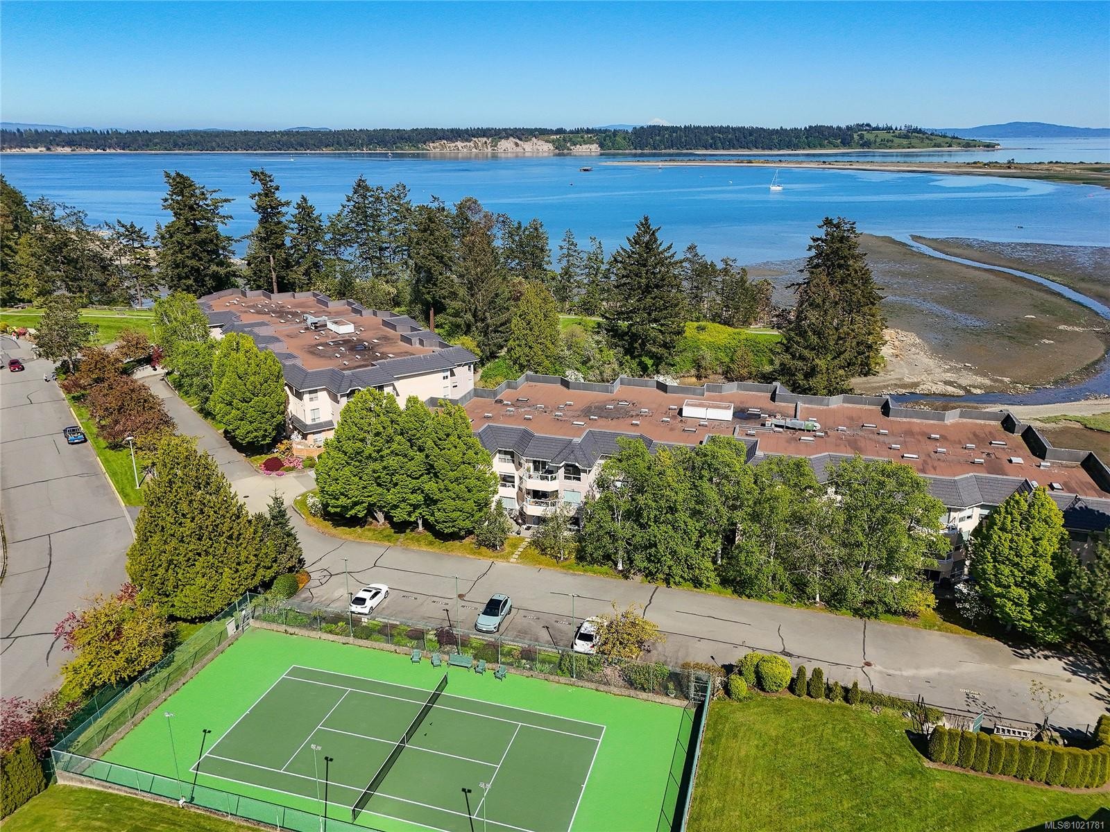 1131-2600 Ferguson Rd, Central Saanich, BC - Outdoor With Body Of Water With View