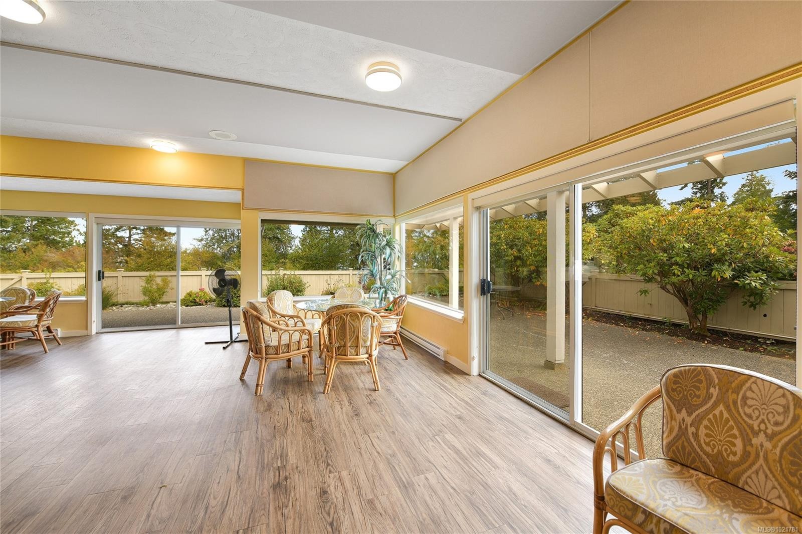 1131-2600 Ferguson Rd, Central Saanich, BC - With Deck Patio Veranda With Exterior