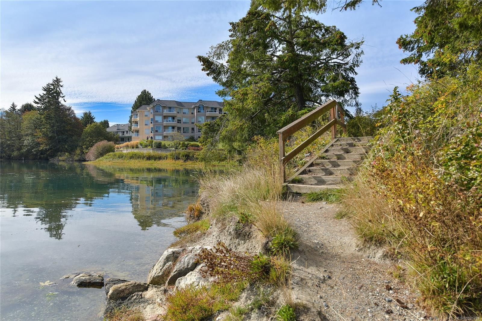 1131-2600 Ferguson Rd, Central Saanich, BC - Outdoor With Body Of Water With View