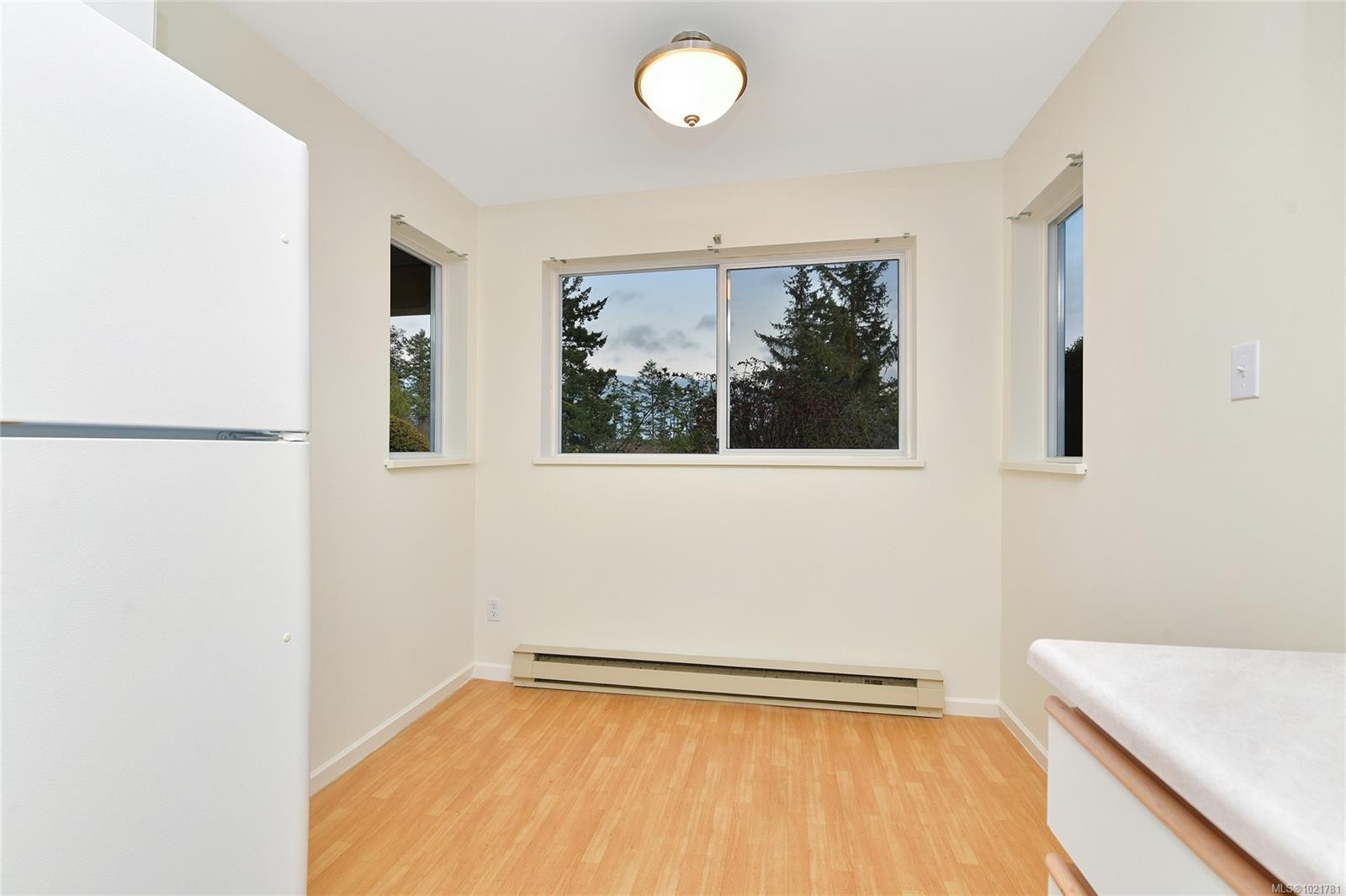 1131-2600 Ferguson Rd, Central Saanich, BC - Indoor Photo Showing Other Room