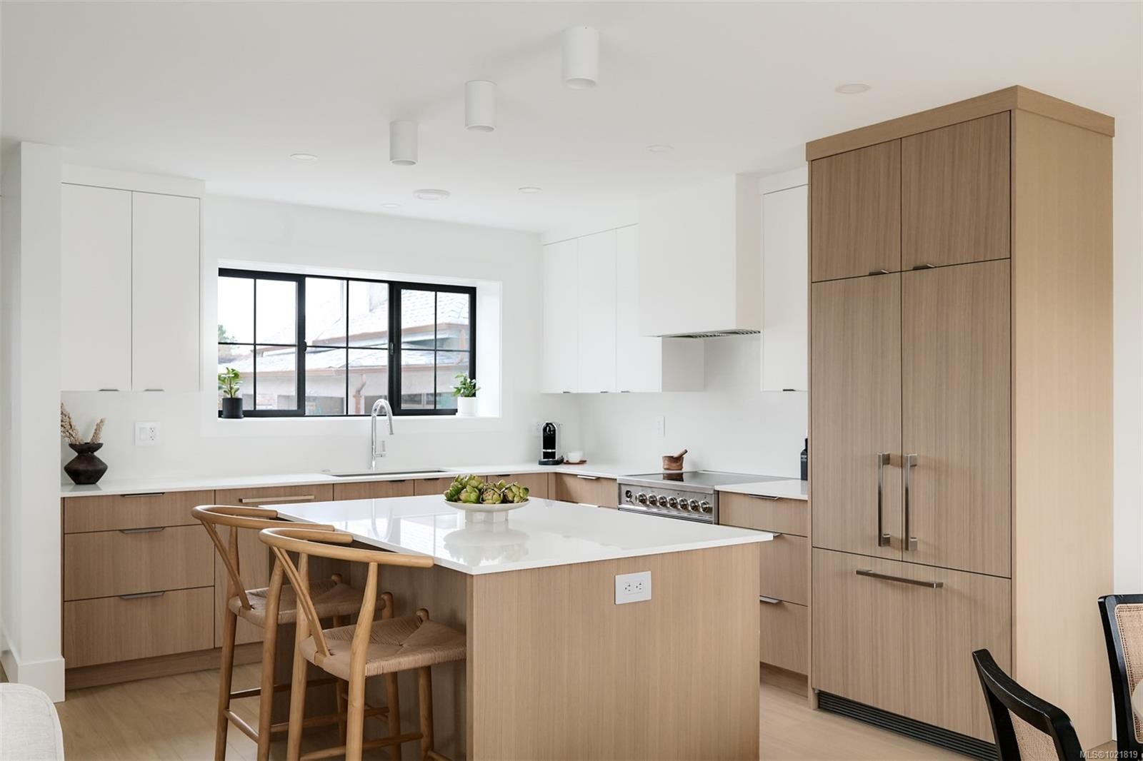 2-2268 Bowker Ave, Oak Bay, BC