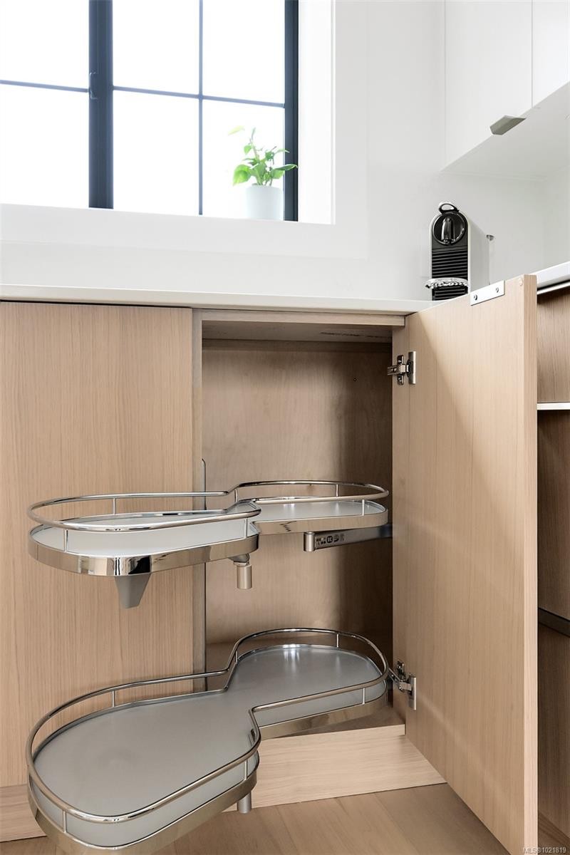 2-2268 Bowker Ave, Oak Bay, BC