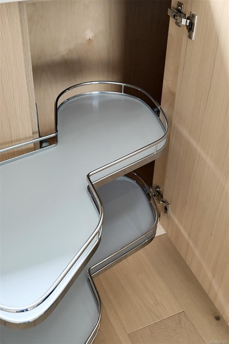 2-2268 Bowker Ave, Oak Bay, BC