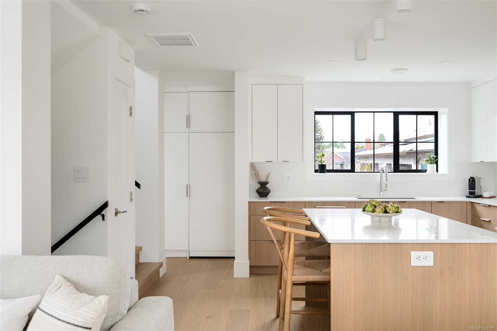 2-2268 Bowker Ave, Oak Bay, BC