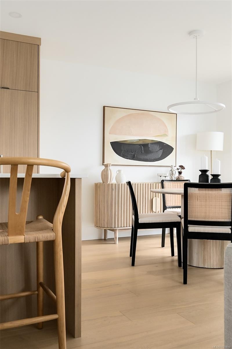 2-2268 Bowker Ave, Oak Bay, BC