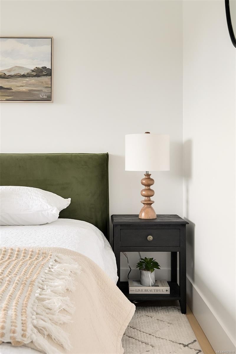 2-2268 Bowker Ave, Oak Bay, BC