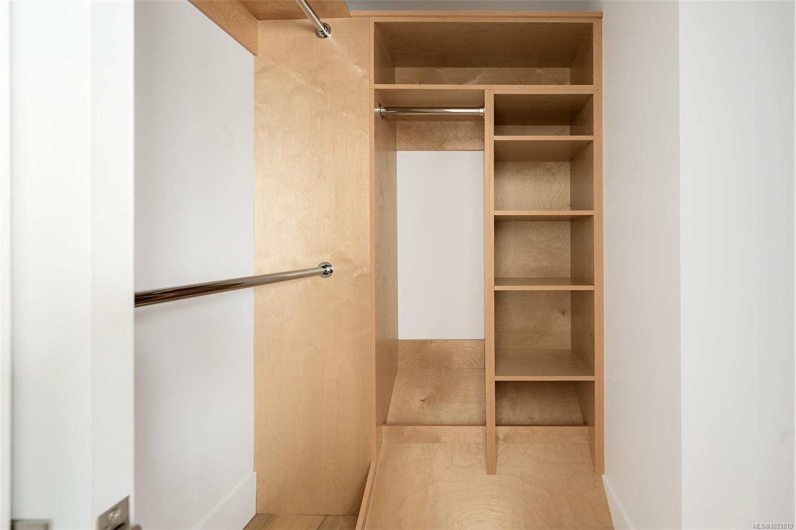 2-2268 Bowker Ave, Oak Bay, BC