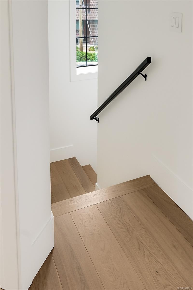 2-2268 Bowker Ave, Oak Bay, BC