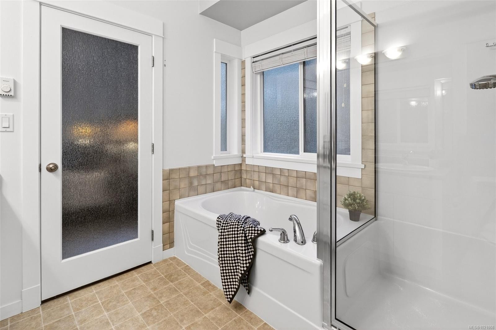 489 Outrigger Loop, Colwood, BC