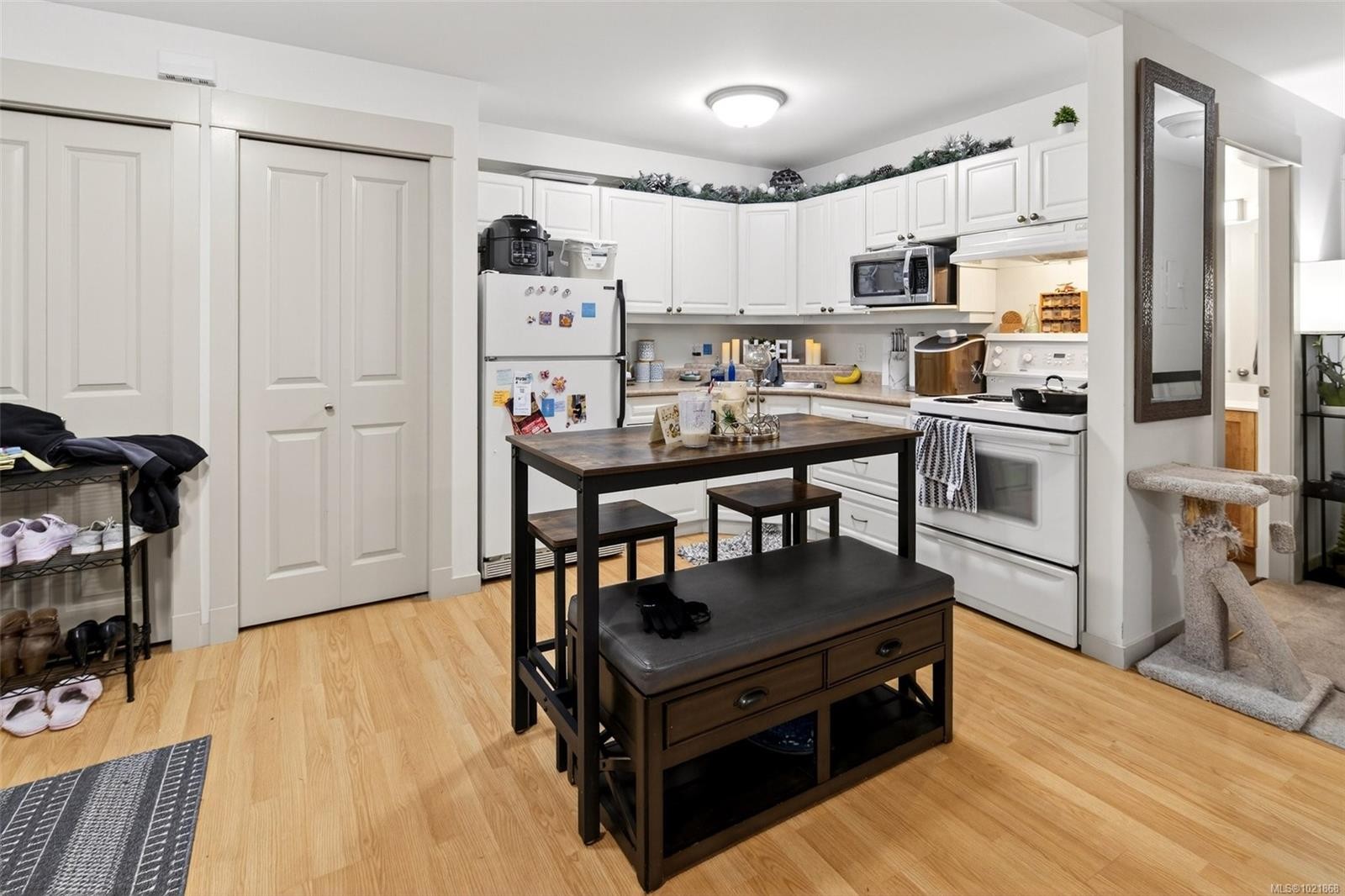 489 Outrigger Loop, Colwood, BC