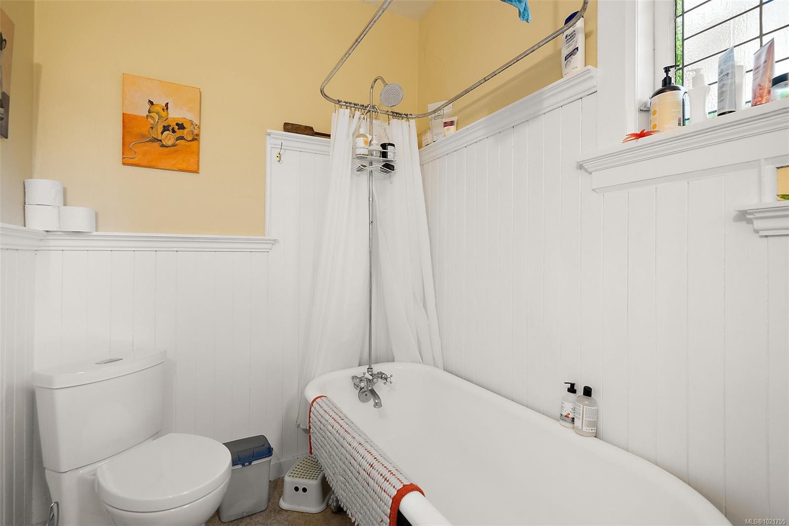 132 Government St South, Victoria, BC