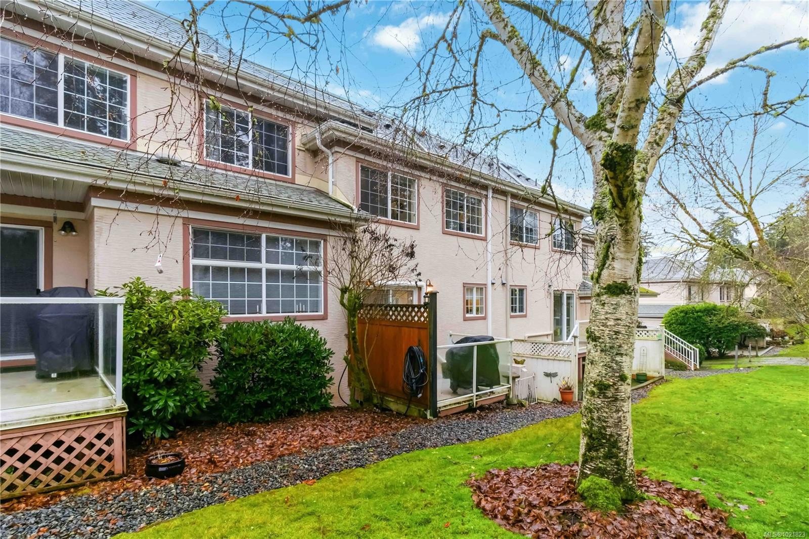 38-14 Erskine Lane, View Royal, BC