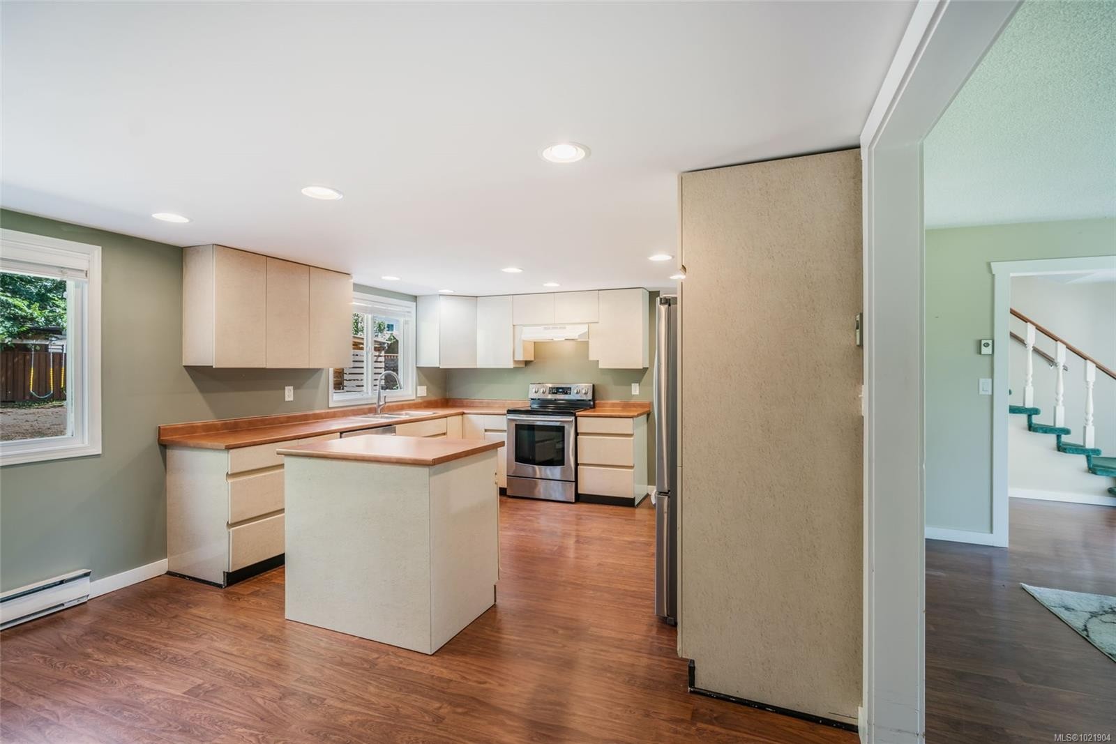 338 Mckinnon St, Parksville, BC