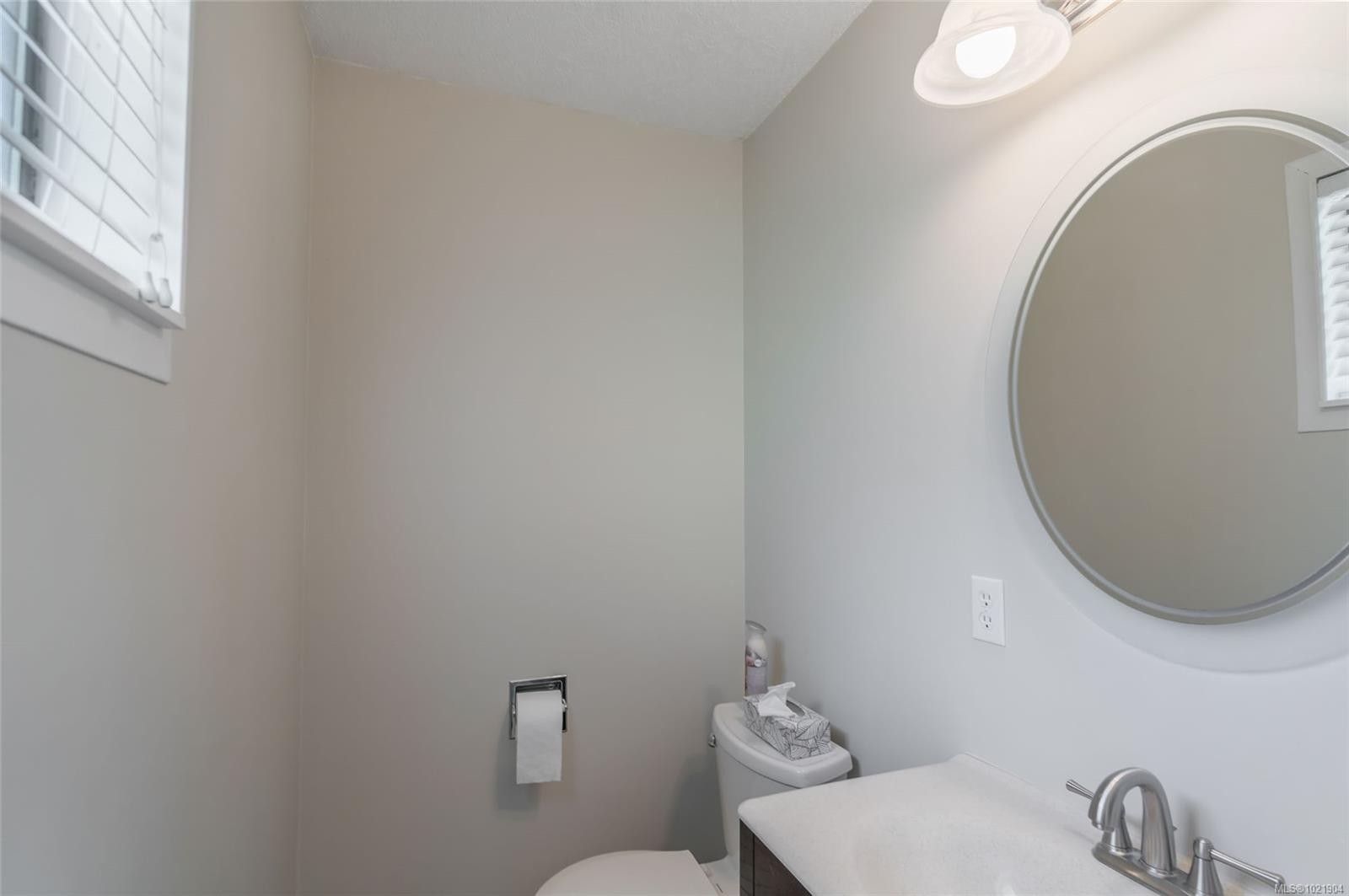 338 Mckinnon St, Parksville, BC