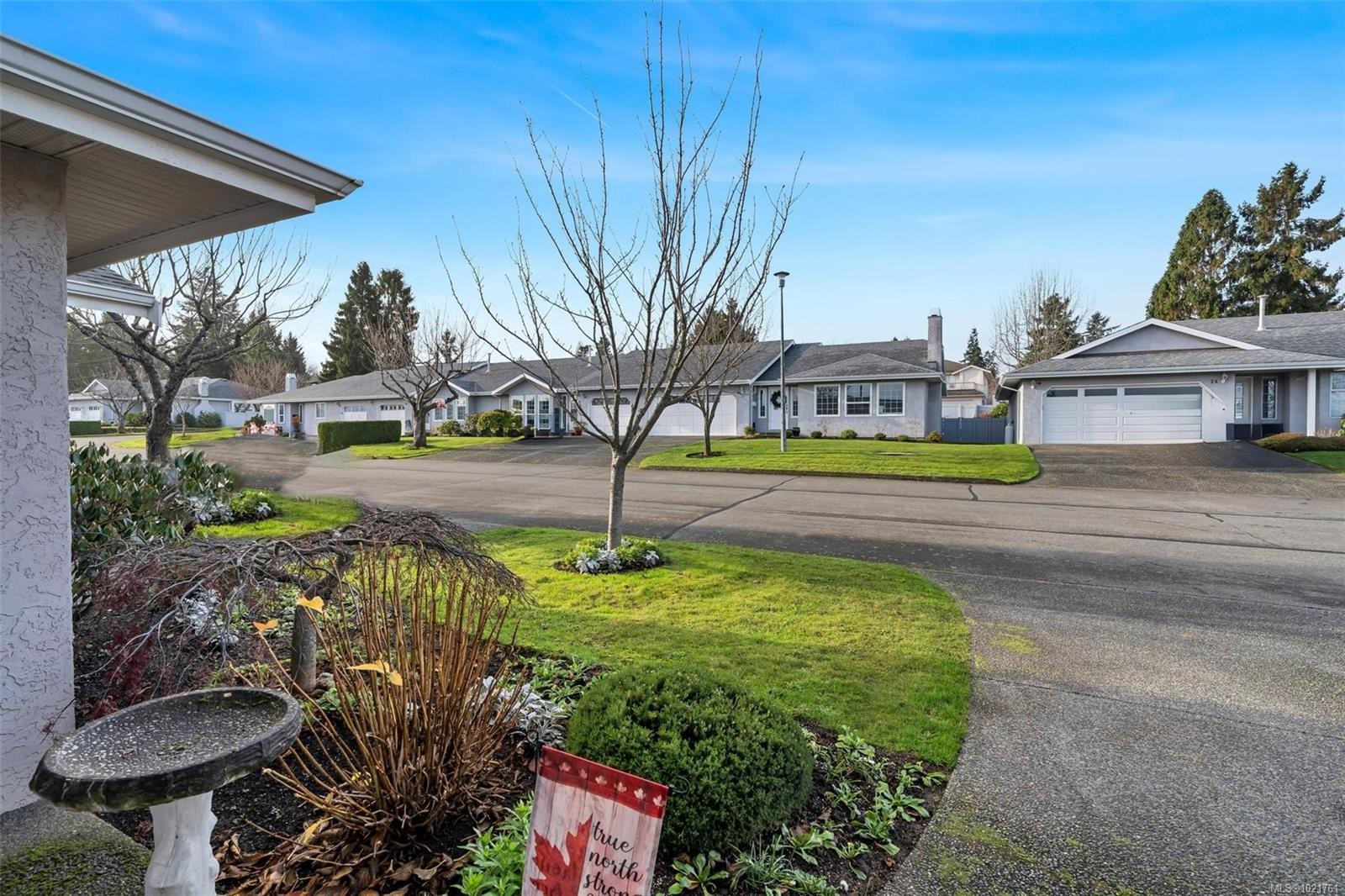 23-2560 Wilcox Terr, Central Saanich, BC