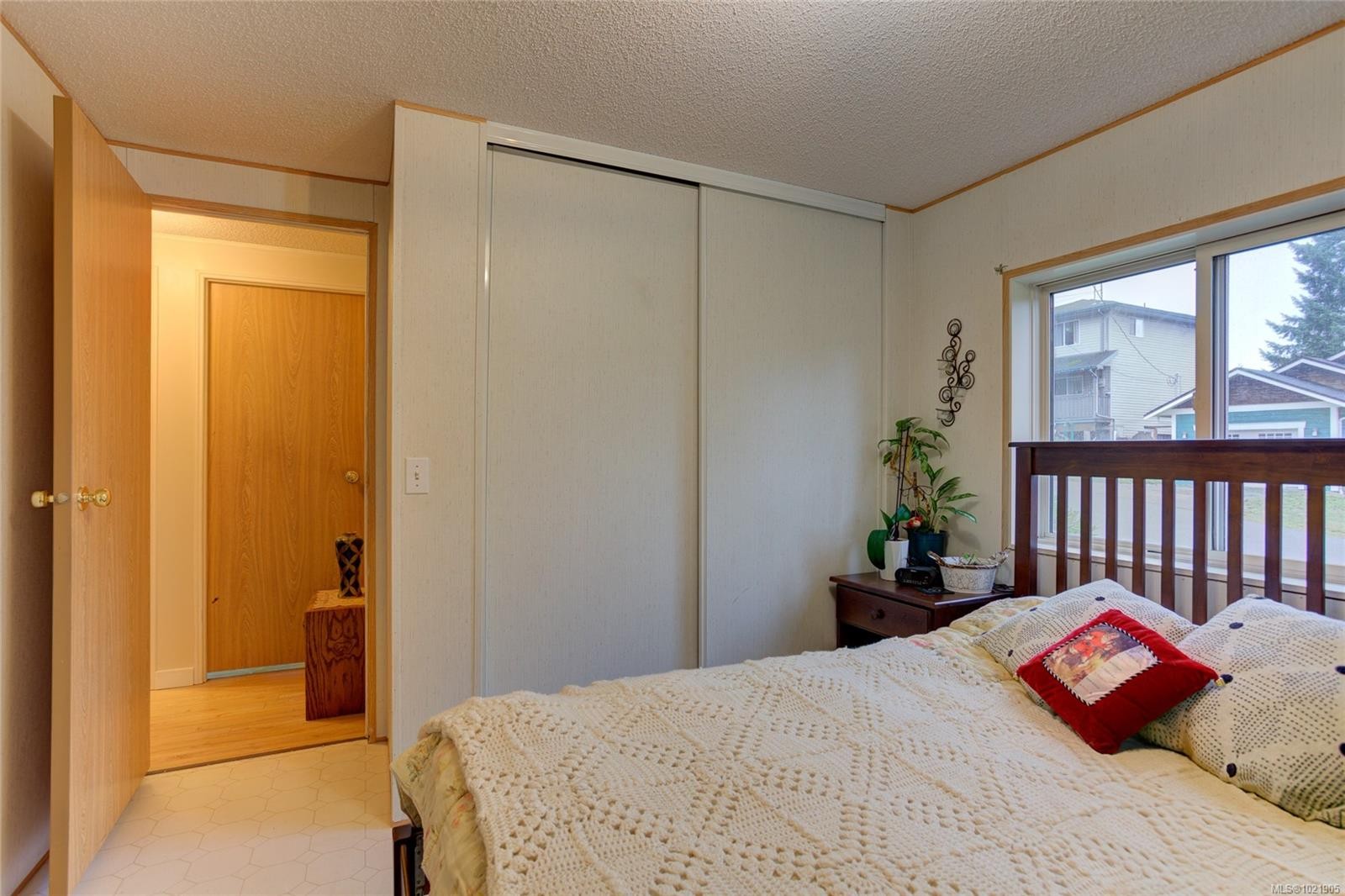 300 Lake Park Rd, Lake Cowichan, BC