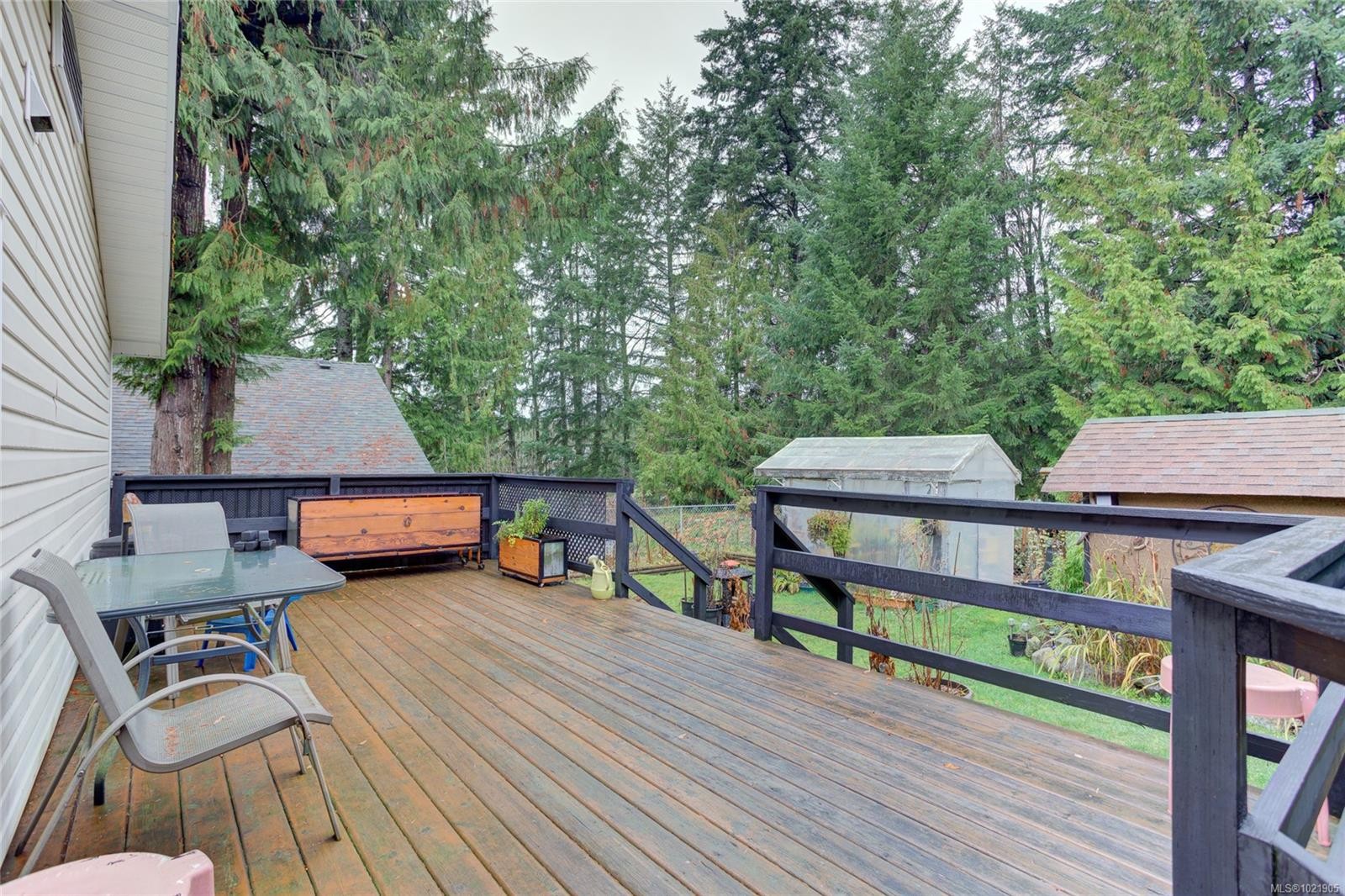 300 Lake Park Rd, Lake Cowichan, BC