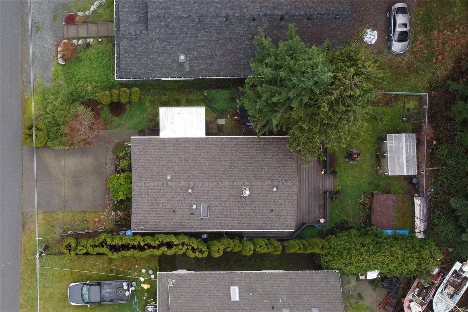 300 Lake Park Rd, Lake Cowichan, BC