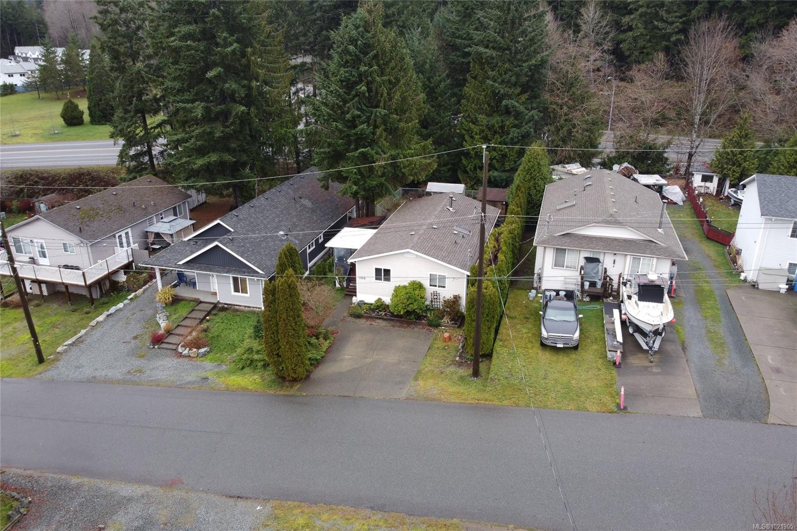 300 Lake Park Rd, Lake Cowichan, BC