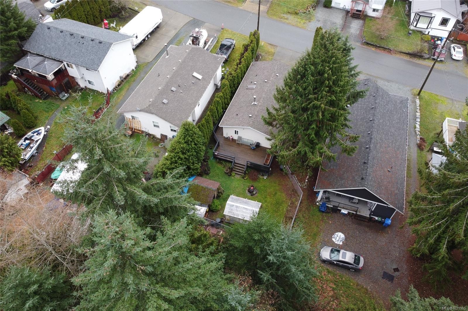 300 Lake Park Rd, Lake Cowichan, BC