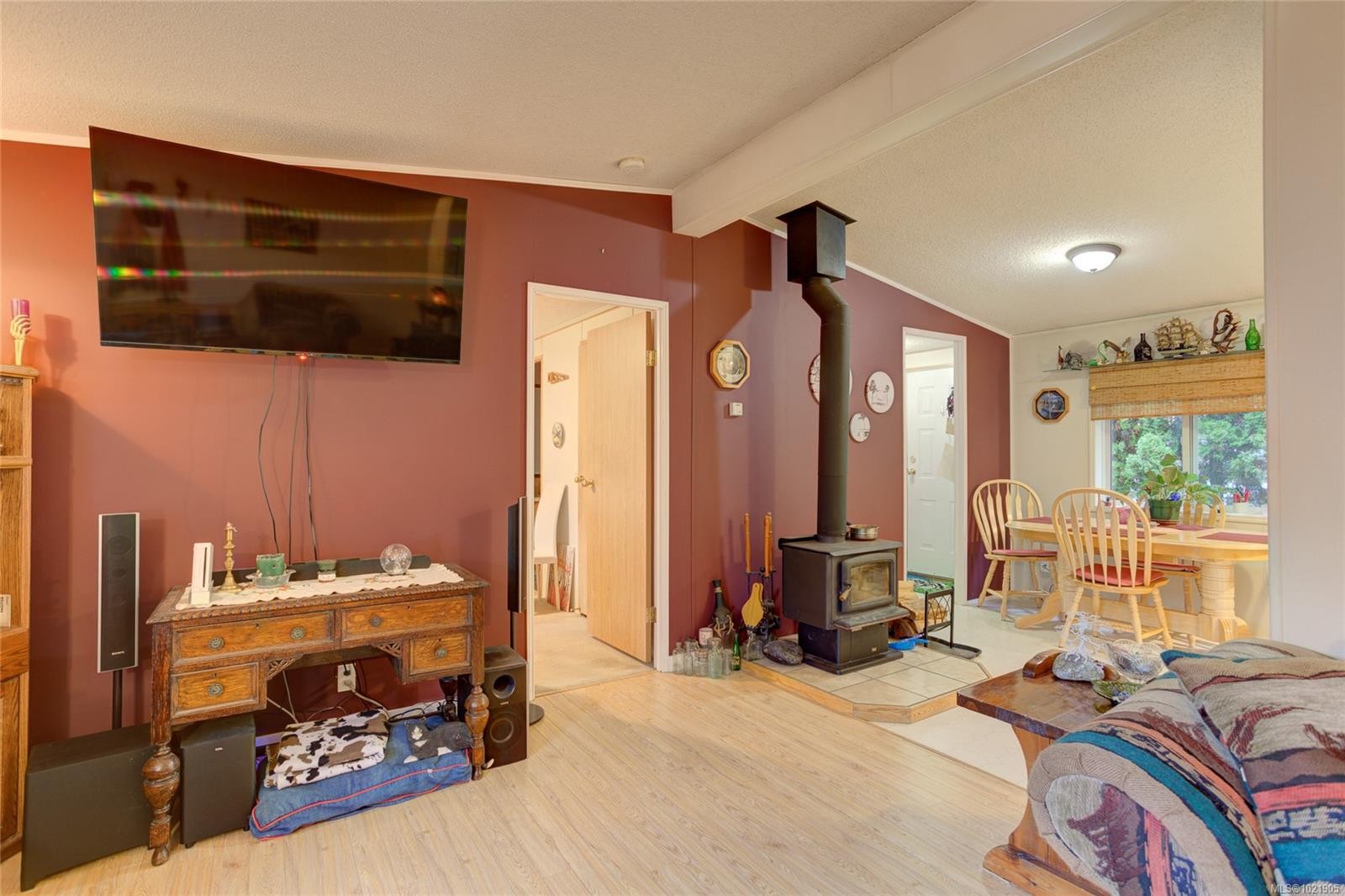 300 Lake Park Rd, Lake Cowichan, BC