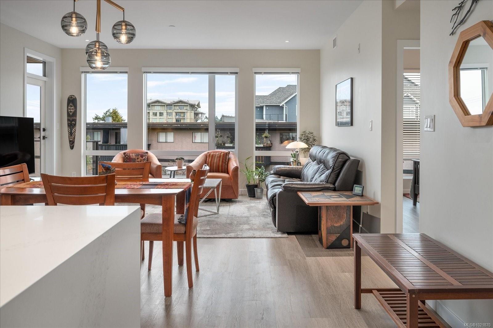 204-100 Lombardy St, Parksville, BC - Indoor